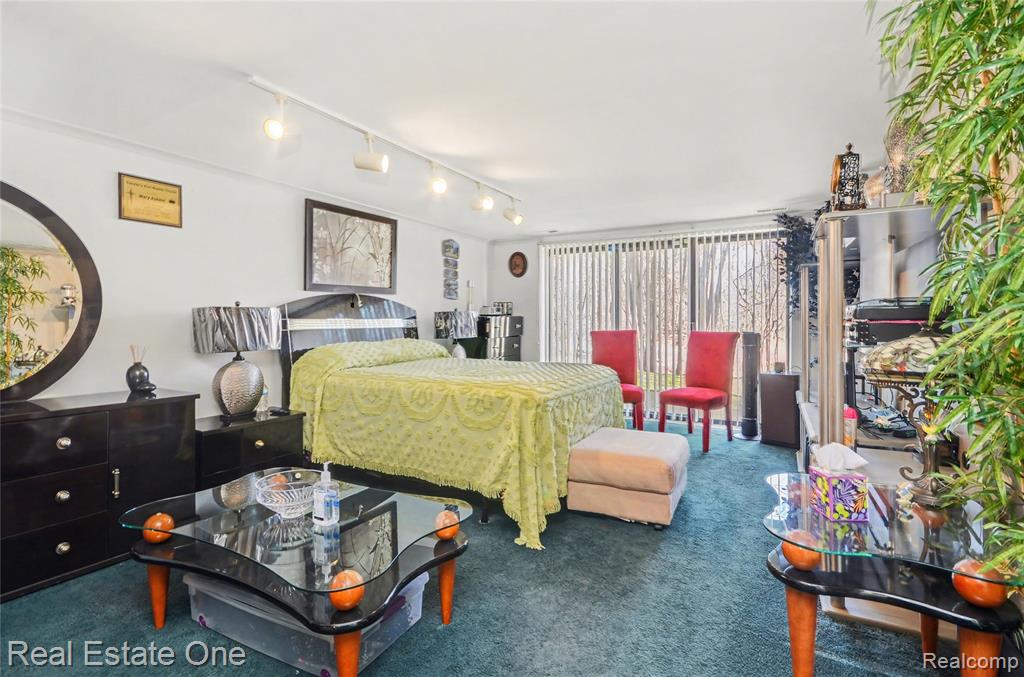 5505 Walnut Circle W, West Bloomfield, MI — Photo 20