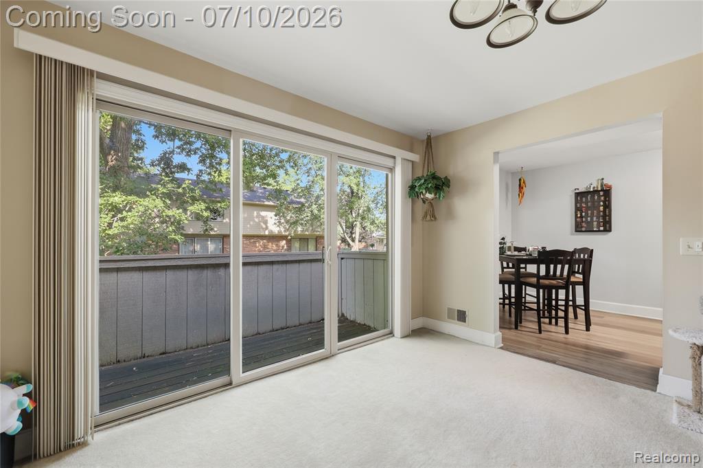 42377 Lochmoor Street, Clinton Twp, MI 48038 — Photo 5