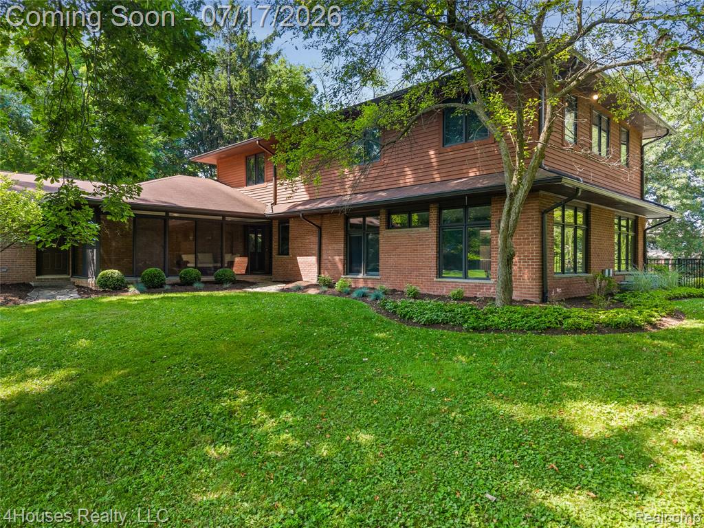 5717 Sussex Drive, Troy, MI 48098 — Photo 57