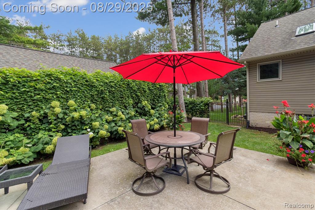 7856 N Kilkenny Drive, Brighton, MI 48116 — Photo 59