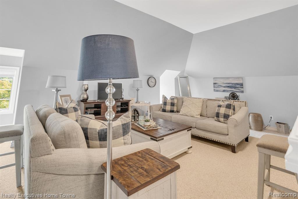 5453 BAYWOOD Drive, Fort Gratiot, MI 48059 — Photo 48