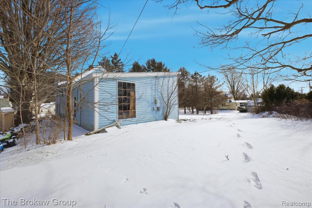 274 S Lake Pleasant Road, Attica, MI 48412 — Photo 9
