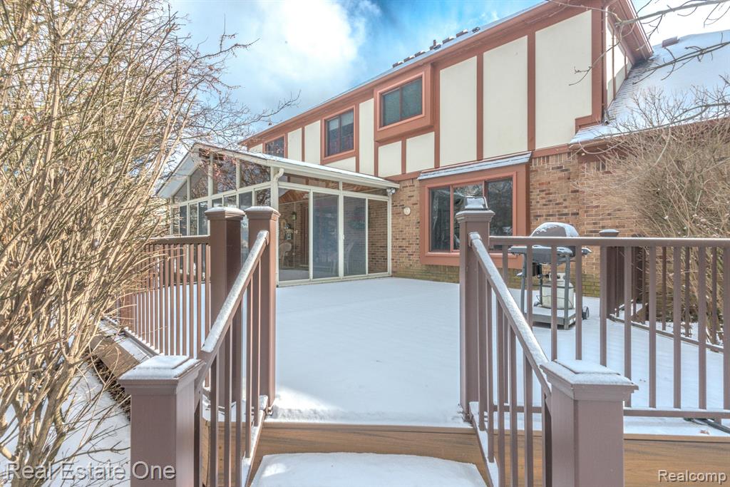 41344 Beacon Road, Novi, MI — Photo 9