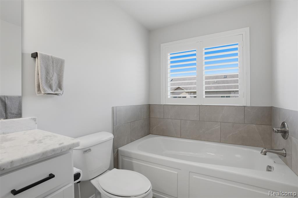 33806 Au Sable Drive, 38, New Baltimore, MI 48047 — Photo 20