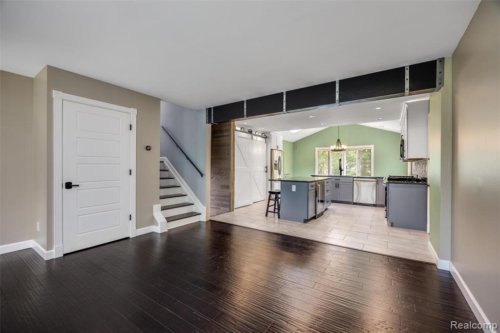 3600 Woodview Avenue, West Bloomfield, MI 48324 — Photo 7