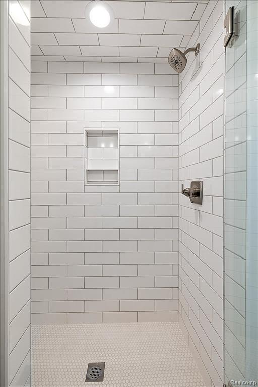 444 Hillboro Drive, Bloomfield, MI 48301 — Photo 51