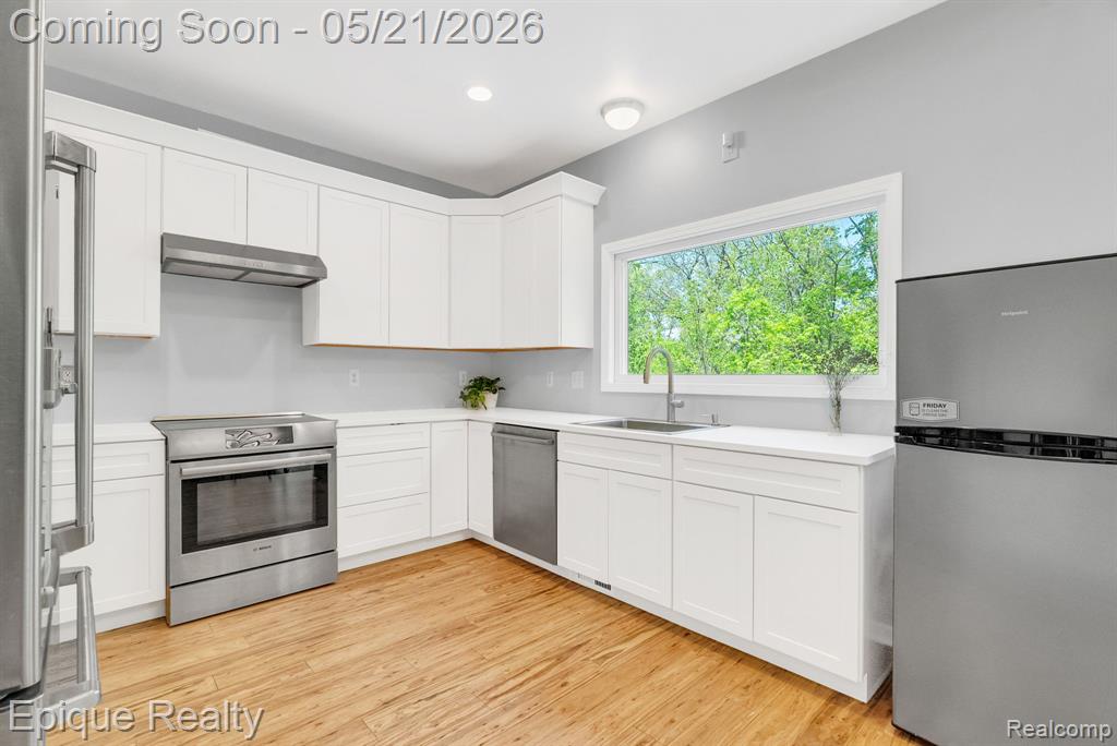 43040 Emerson Way, Novi, MI 48377 — Photo 15