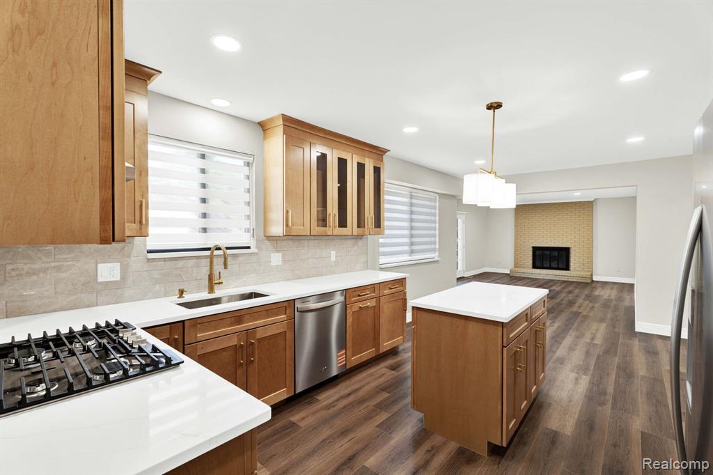 40206 Ashland Drive, Sterling Heights, MI 48313 — Photo 15