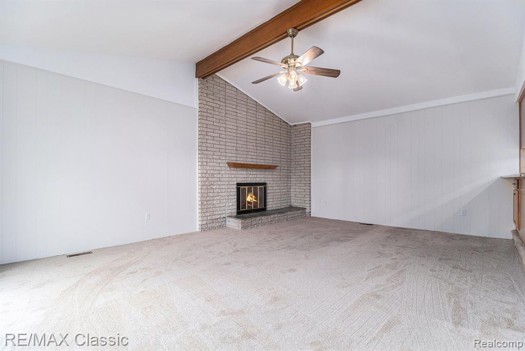 4909 DICKSON Drive, Sterling Heights, MI 48310 — Photo 8