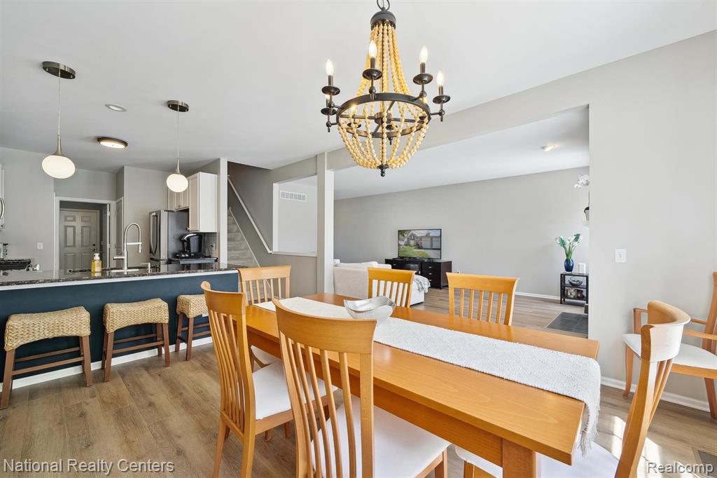 5639 HEATHLAND Circle, Clarkston, MI — Photo 9