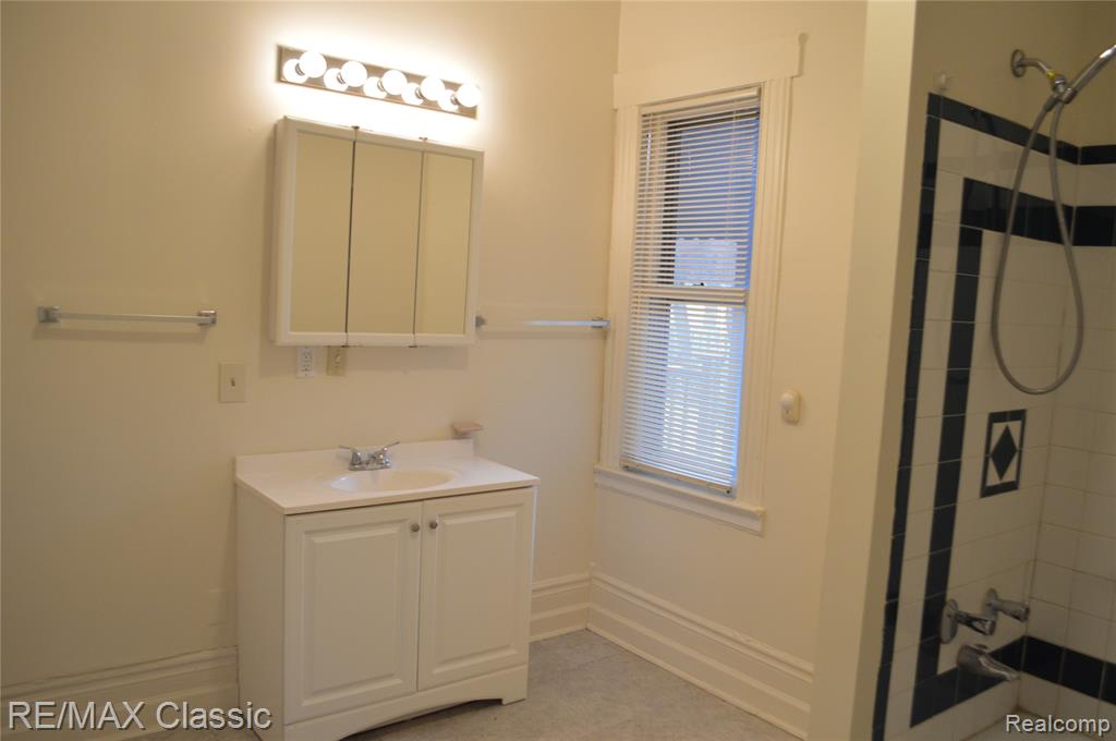5208 Commonwealth, Detroit, MI 48208 — Photo 13