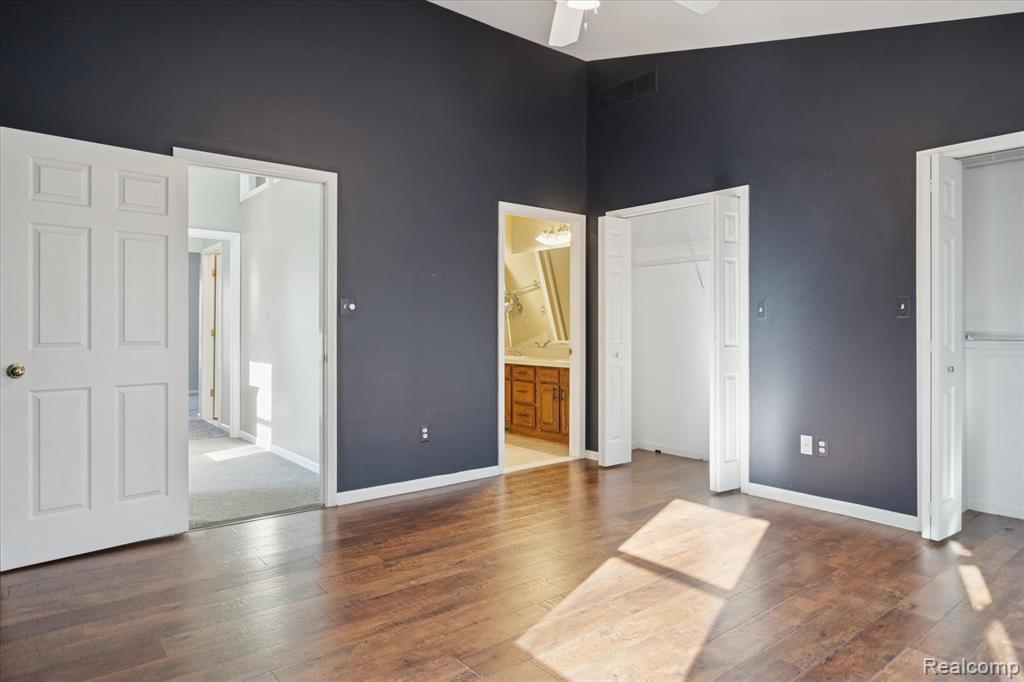 5585 Woodruff Shore Drive, Brighton, MI, 48116