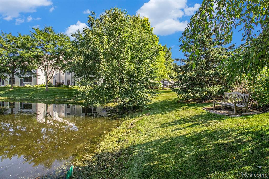 2808 S Knightsbridge Circle, Ann Arbor, MI 48105 — Photo 31