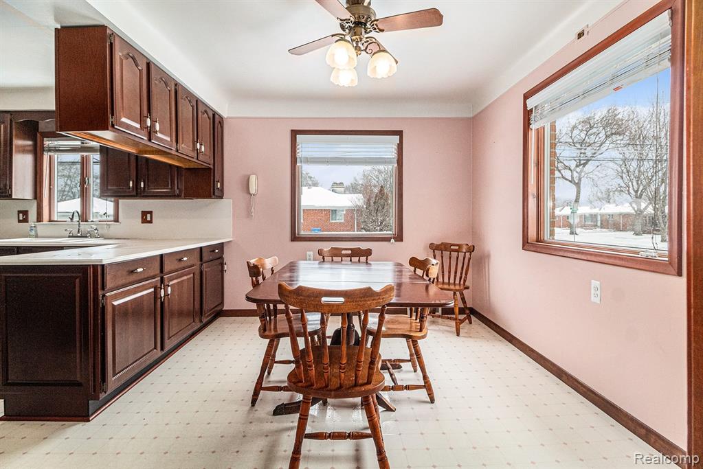 4402 Roosevelt Boulevard, Dearborn Heights, MI 48125 — Photo 13