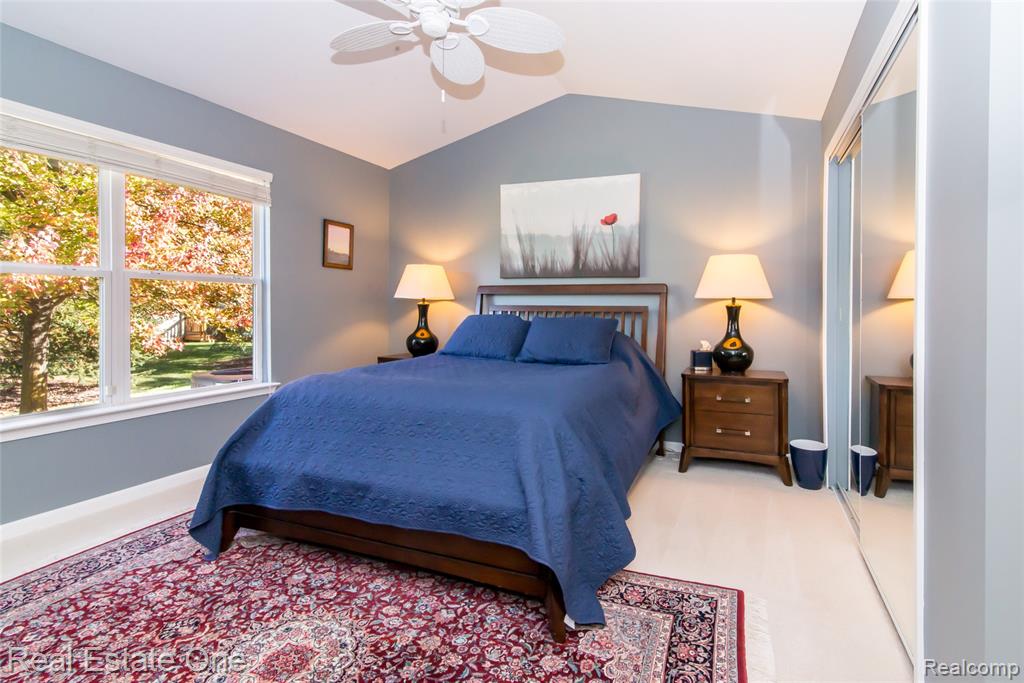 568 Woodhaven Drive, Walled Lake, MI 48390 — Photo 34