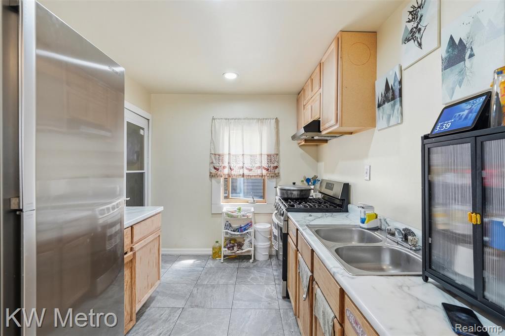 9941 Pinehurst Street, Detroit, MI 48204 — Photo 7