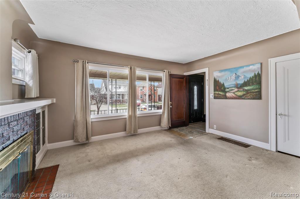 6625 Reuter Street, Dearborn, MI 48126 — Photo 11