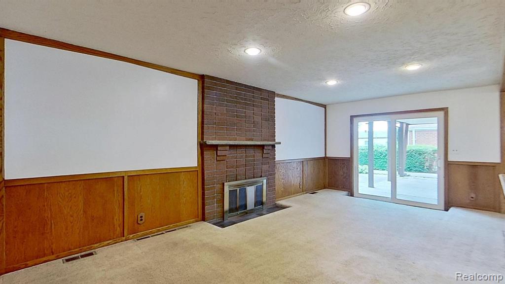 8252 Tinkler Road, Sterling Heights, MI 48312 — Photo 20