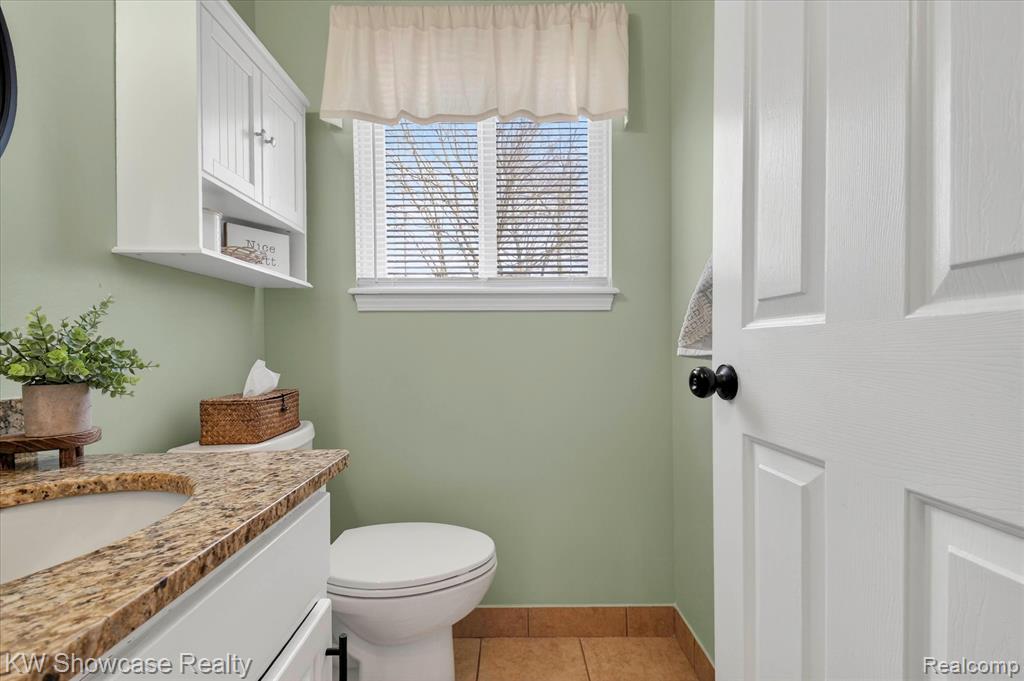 622 Elizabeth Street, Milford, MI 48381 — Photo 18