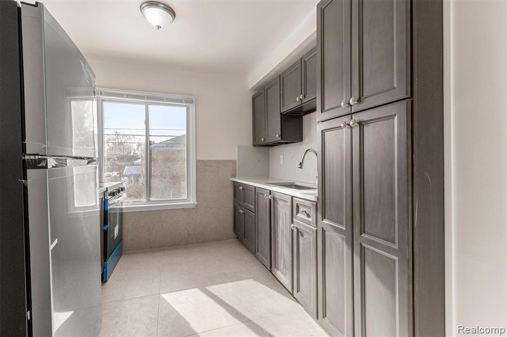 7801 Appoline Street, Dearborn, MI 48126 — Photo 31