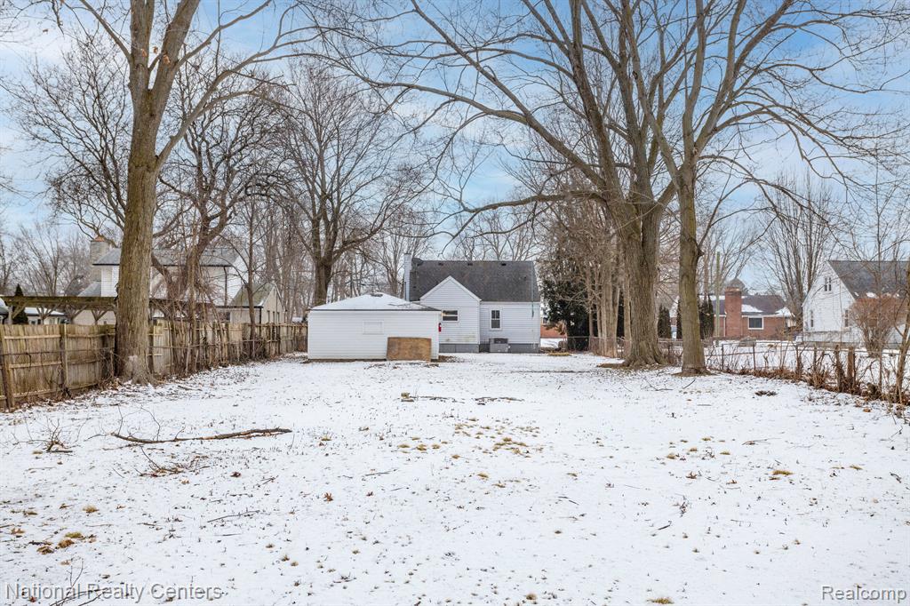8255 GARBOR Avenue, Warren, MI 48093 — Photo 22