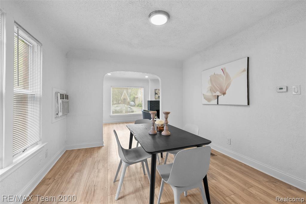 5935 Devonshire Road, Dearborn, MI 48224 — Photo 11