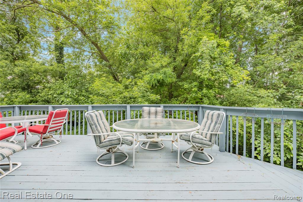 4642 Ponderosa Street, Commerce Twp, MI 48382 — Photo 39