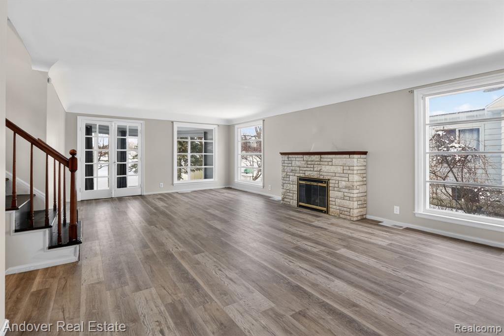4055 Mitchell Drive, Flint, MI 48506 — Photo 6