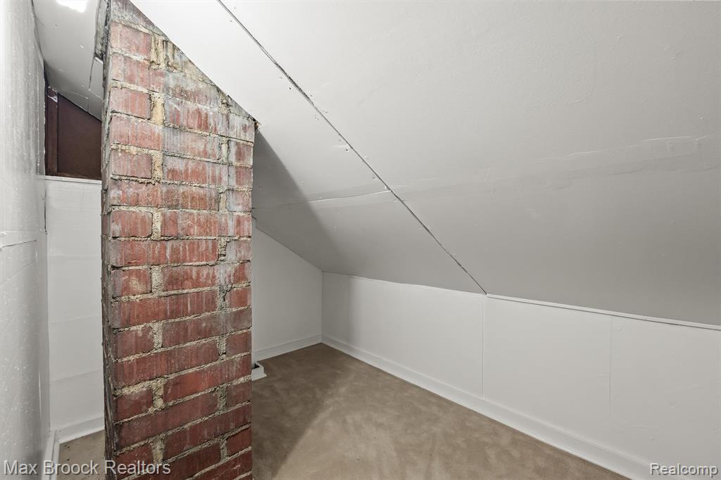 67 W Columbia Avenue, Pontiac, MI 48340 — Photo 22