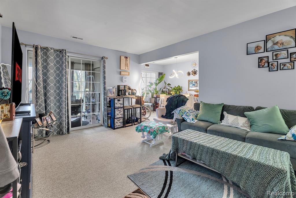 470 Baldwin Avenue, 31, Rochester, MI 48307 — Photo 11
