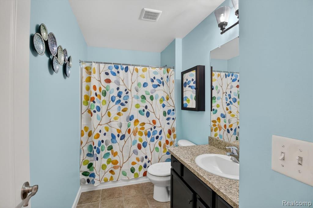 49271 Laguna Drive, Van Buren, MI 48111 — Photo 40