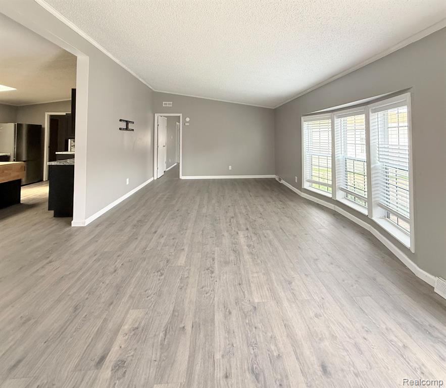 6255 Telegraph Road, 214, Erie, MI — Photo 4