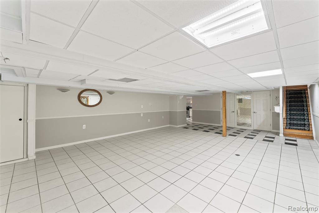 4822 Peachtree Drive, Sterling Heights, MI 48310 — Photo 38