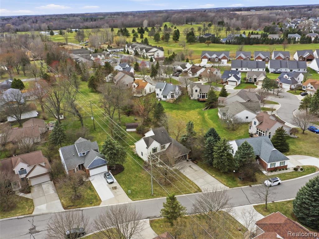 567 Greens Way Boulevard, Lapeer, MI 48446 — Photo 38