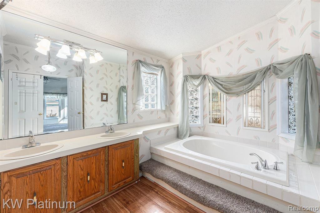 49107 CRANBERRY, Shelby, MI 48315 — Photo 16