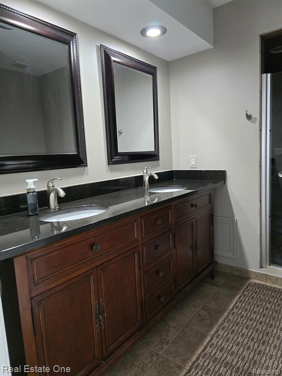 5341 WRIGHT Drive, Troy, MI 48098 — Photo 8