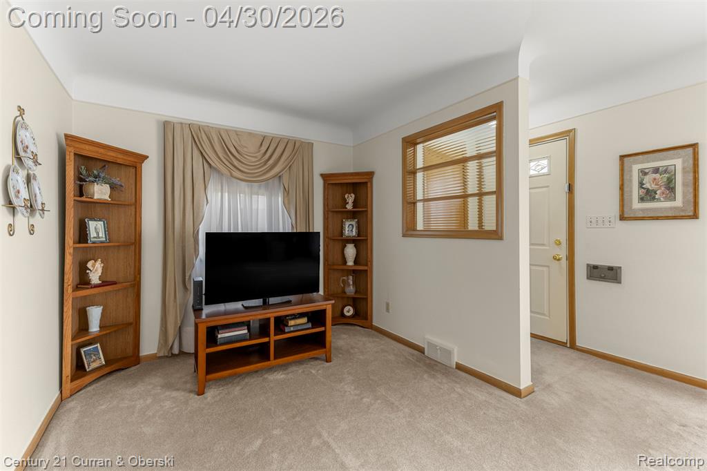8262 Vine Avenue, Allen Park, MI 48101 — Photo 16