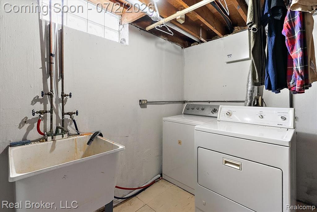 7624 Gary Avenue, Westland, MI — Photo 22