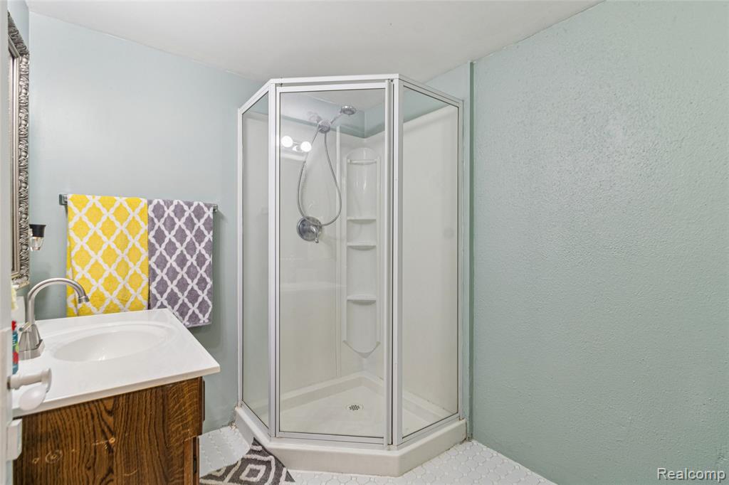 715 Cape Cod, 1, South Lyon, MI 48178 — Photo 17
