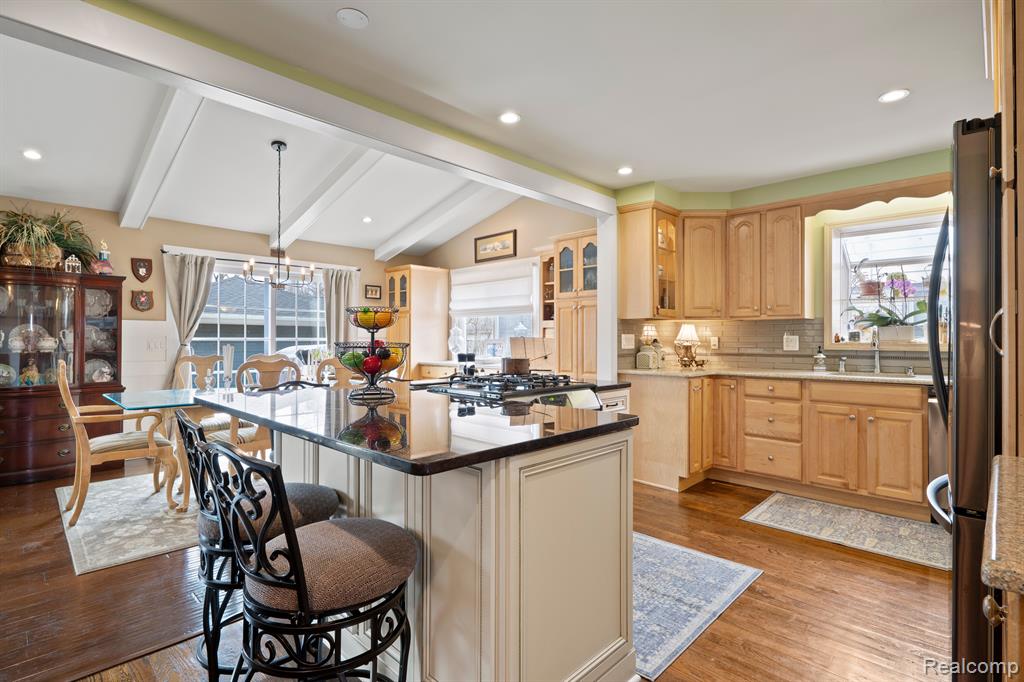 917 CEDARHILL Drive, Royal Oak, MI 48067 — Photo 24