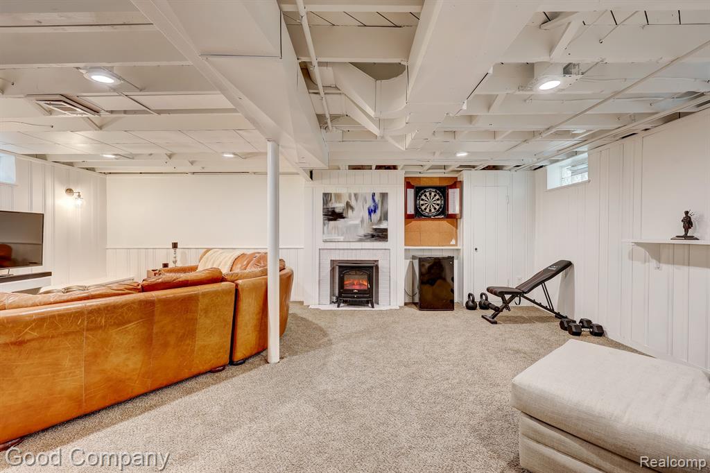 605 HELENE Avenue, Royal Oak, MI 48067 — Photo 33
