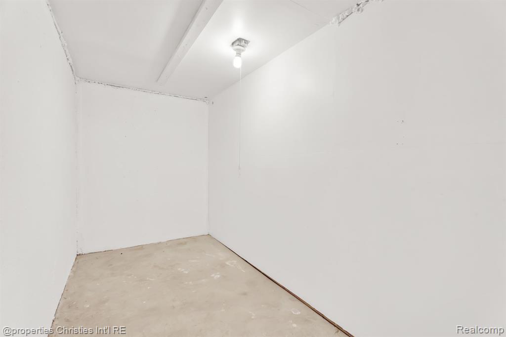 1805 Wickham Street, Royal Oak, MI 48073 — Photo 32