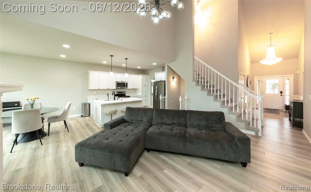 981 COTTAGE, Troy, MI 48085 — Photo 8