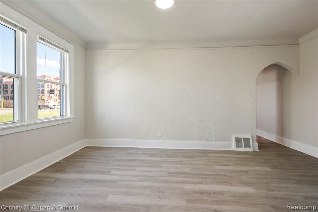 3725 Glynn Court, Detroit, MI 48206 — Photo 6