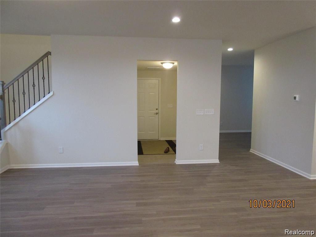 626 BACKSHORE Drive, Canton, MI 48187 — Photo 10