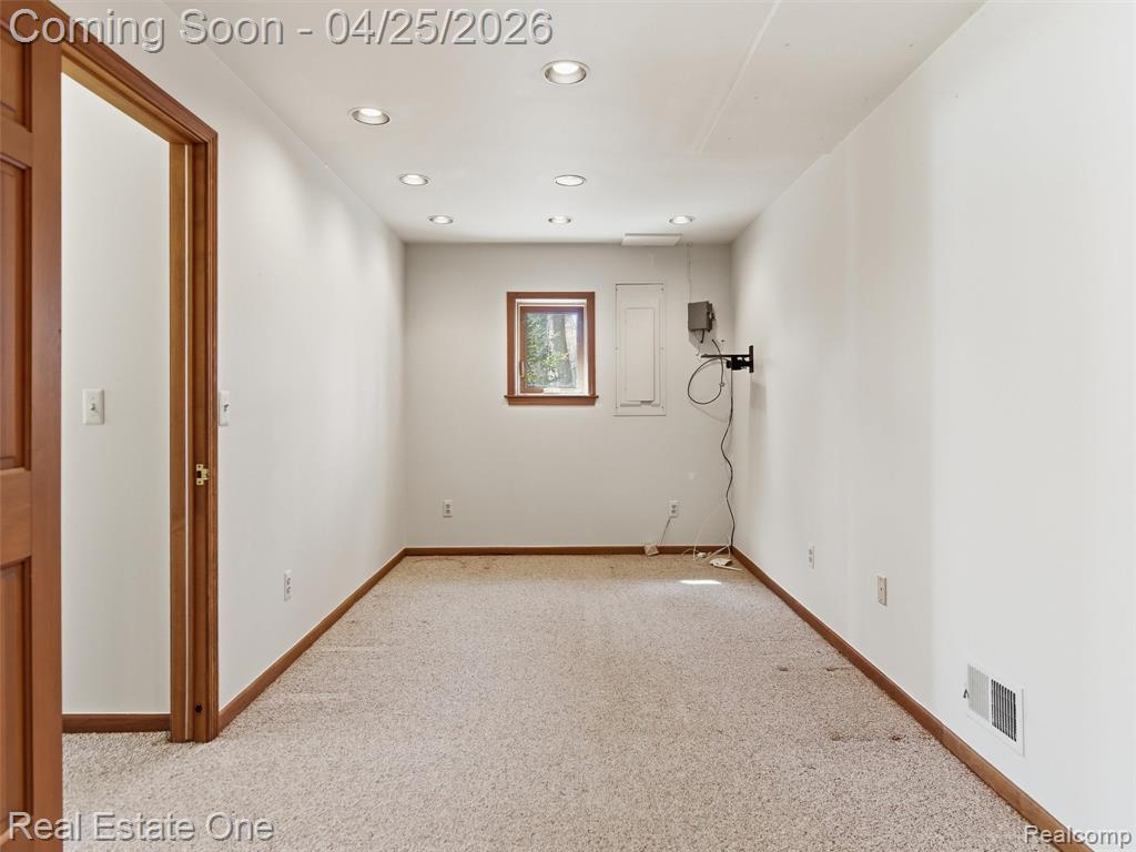 9990 Sashabaw Road, Clarkston, MI 48348 — Photo 73