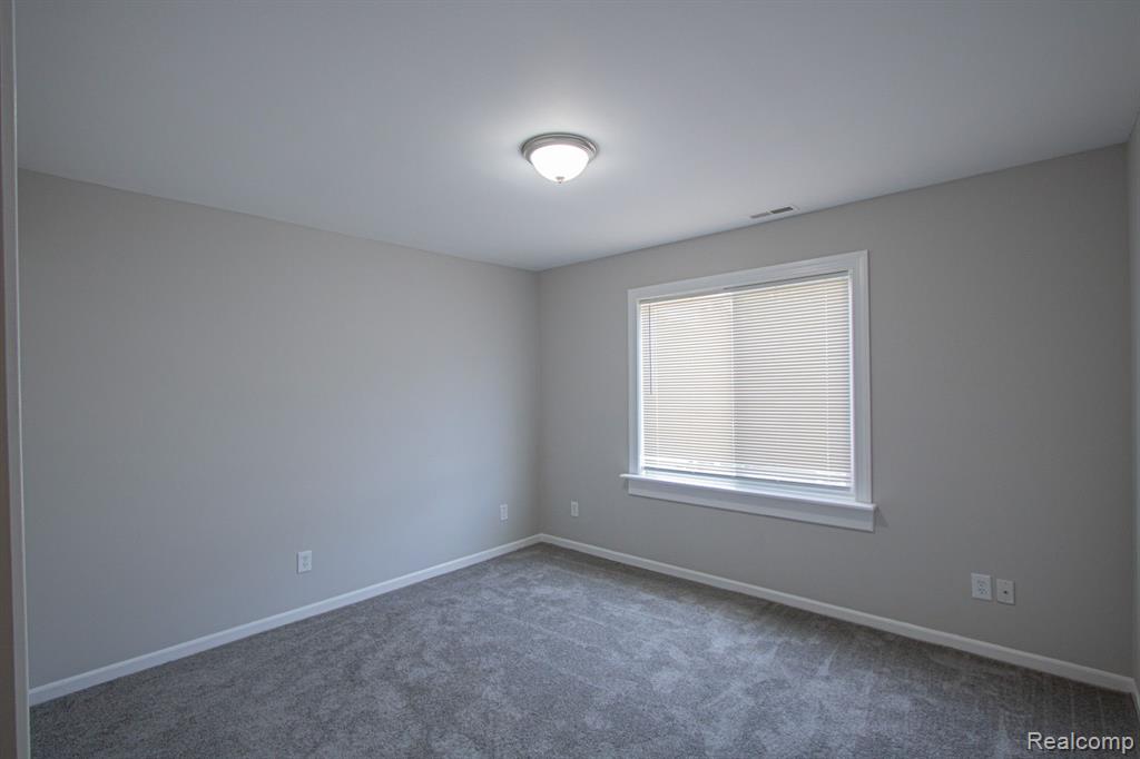 75 ROSEBUD Lane, Mount Clemens, MI 48043 — Photo 6