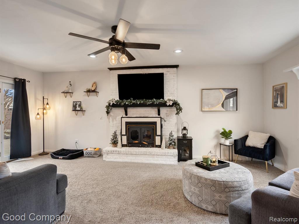 833 TANGLEWOOD Drive, Madison Heights, MI 48071 — Photo 5