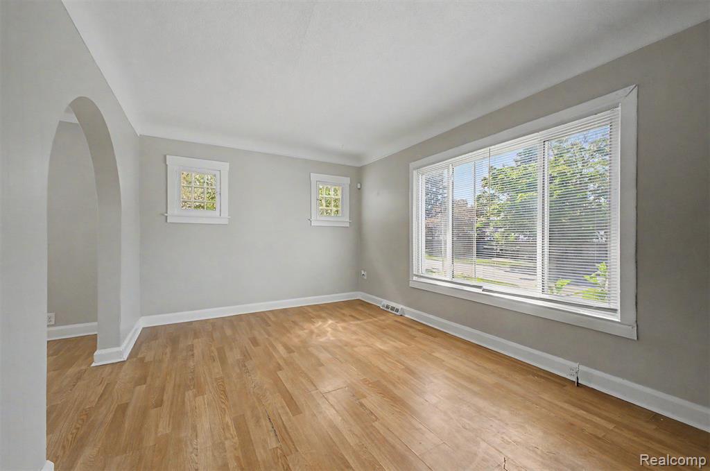 1301 E Muir Ave., Hazel Park, MI 48030 — Photo 4