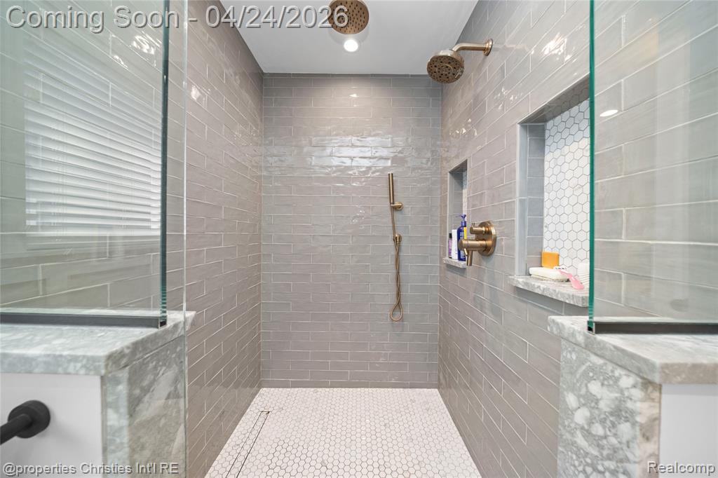 3160 W Ridge Court, Commerce Twp, MI 48390 — Photo 28